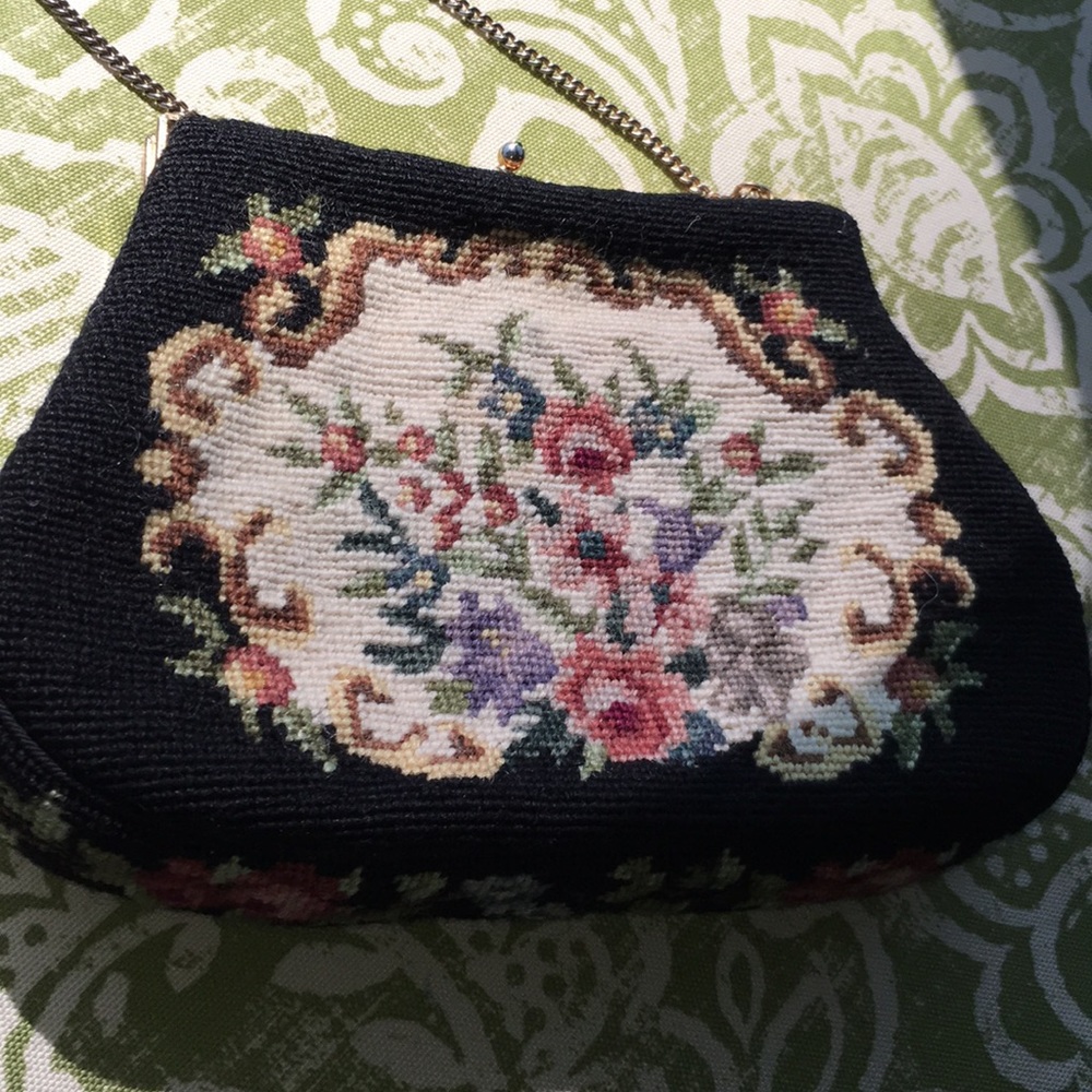 Exquisite needle peti  point vintage handbag